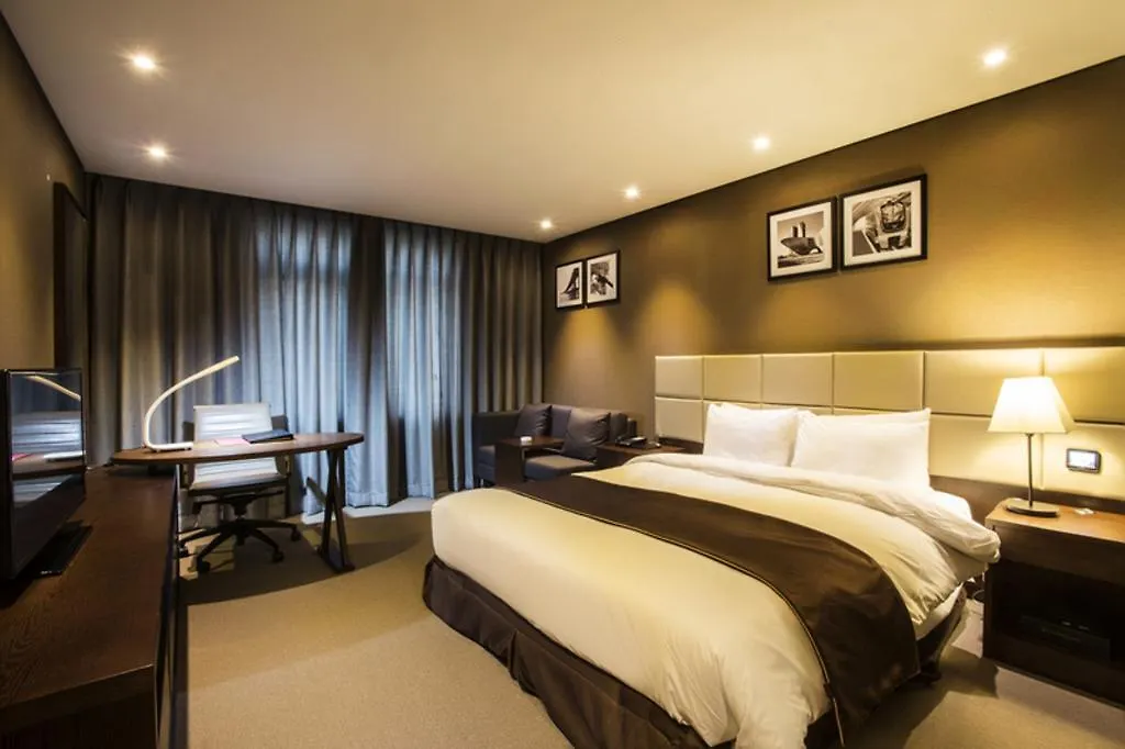 Central Plaza Hotel - Incheon Cityhall South Korea