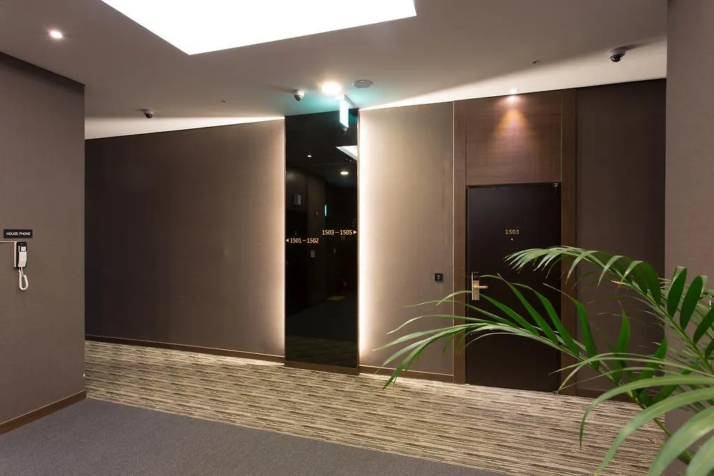 Central Plaza Hotel - Incheon Cityhall 4*,