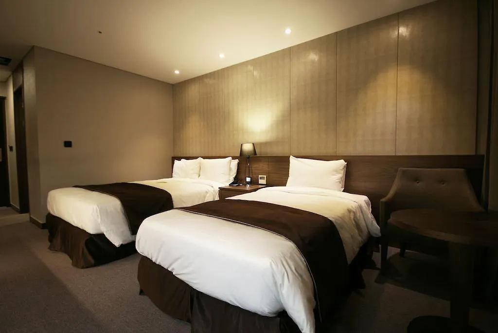 Central Plaza Hotel - Incheon Cityhall