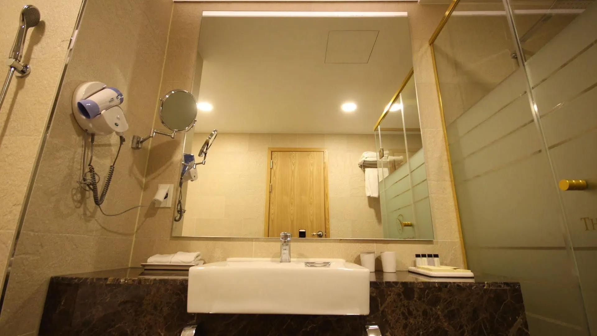 Central Plaza Hotel - Incheon Cityhall
