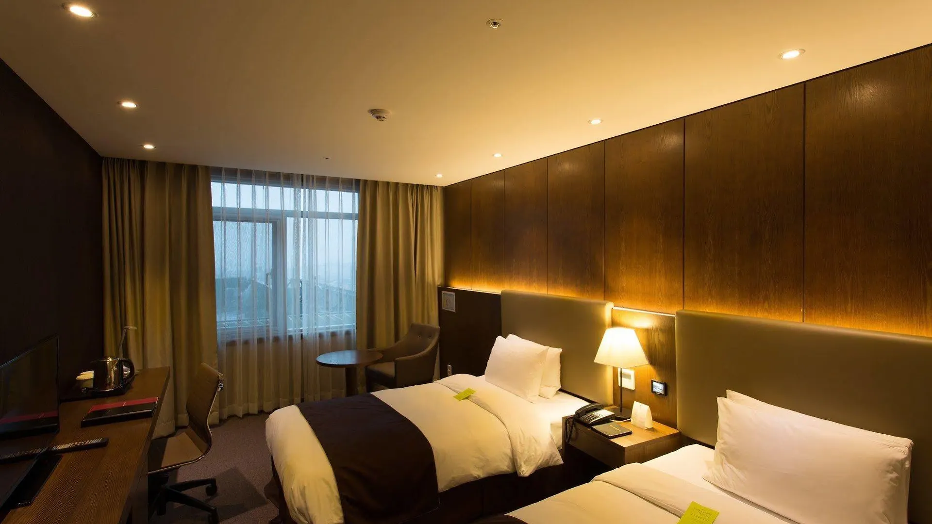 Central Plaza Hotel - Incheon Cityhall